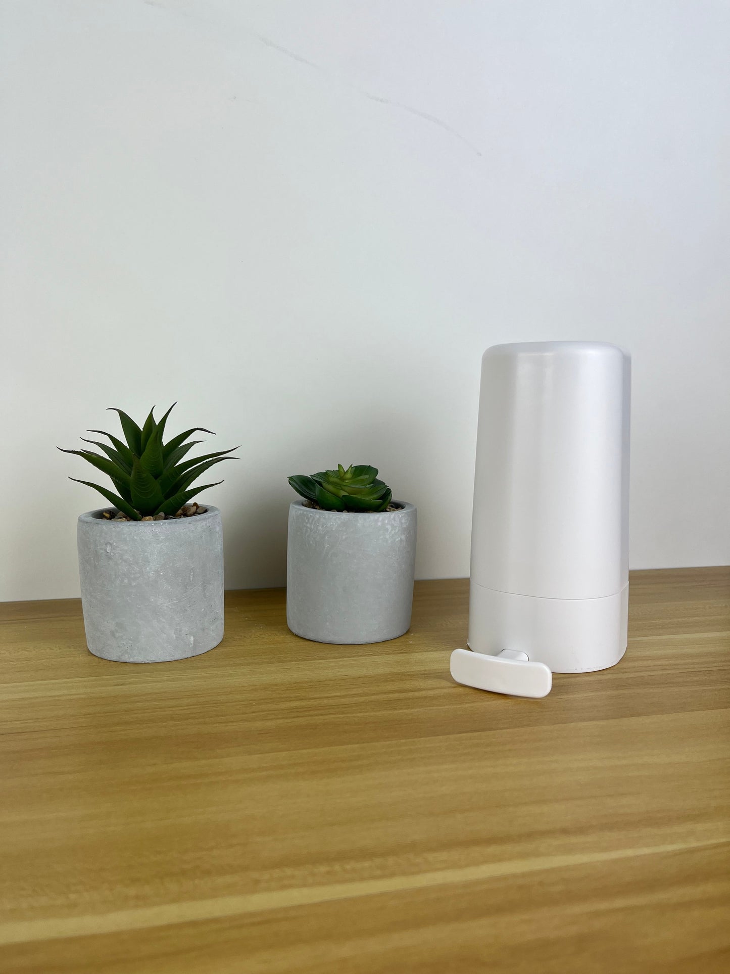 SoapShear: Mess-Free Soap Magic